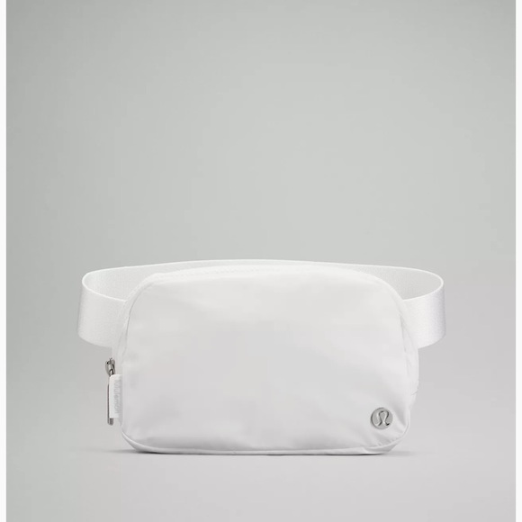 lululemon athletica Handbags - 🍋LULULEMON ATHLETICA | Everywhere Belt Bag in White